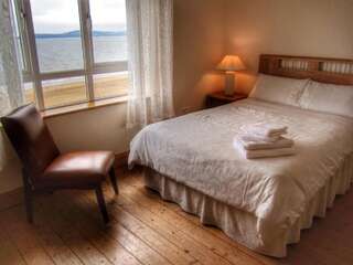 Отели типа «постель и завтрак» Seashells B&B Дунканнон Двухместный номер с 1 кроватью с видом на море-3